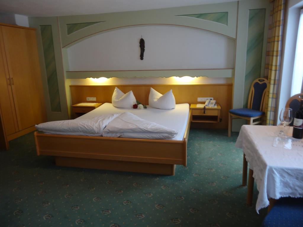 Hotel Walchenhof Mayrhofen Pokoj fotografie